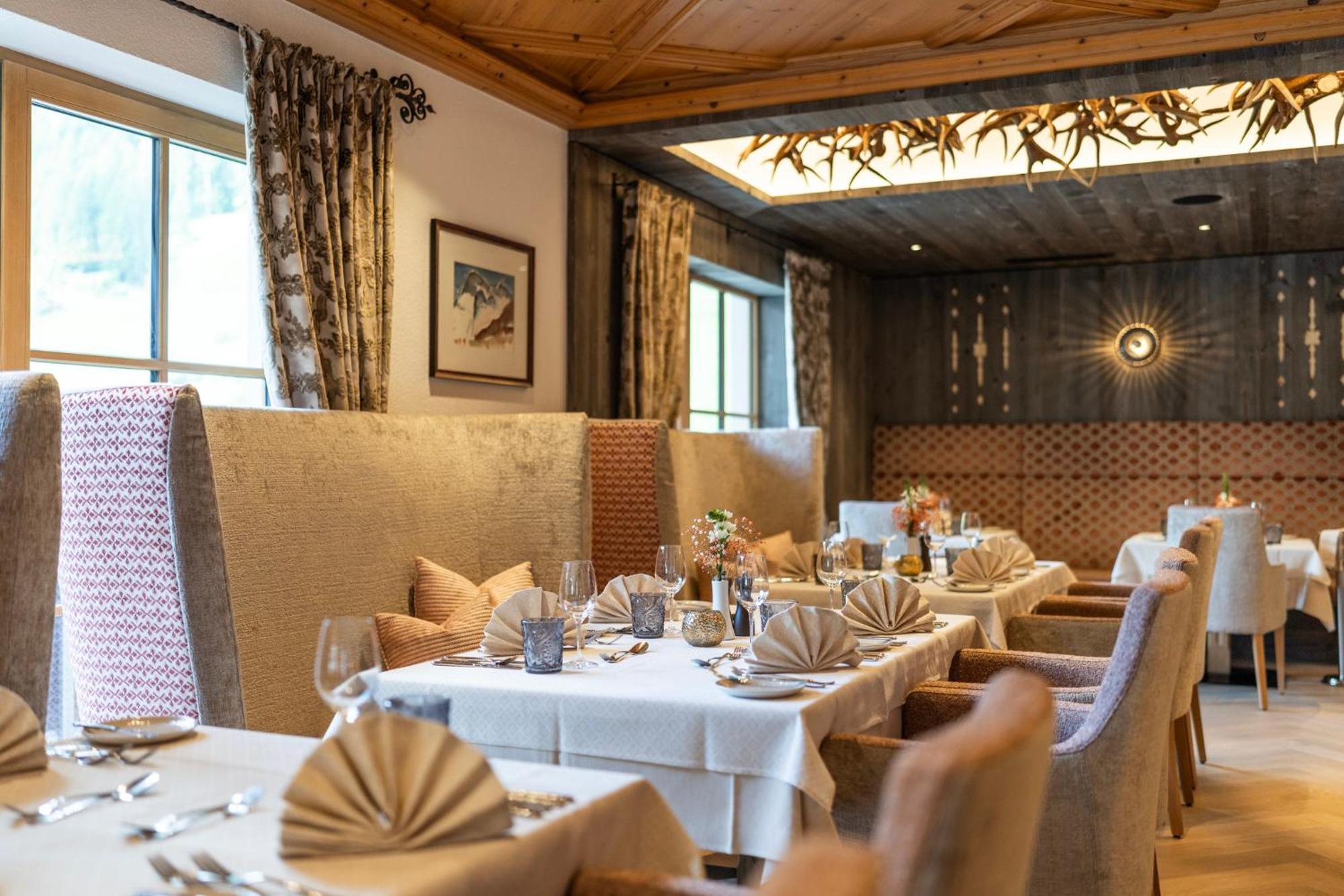 Alpenhotel Ischglerhof ภายนอก รูปภาพ