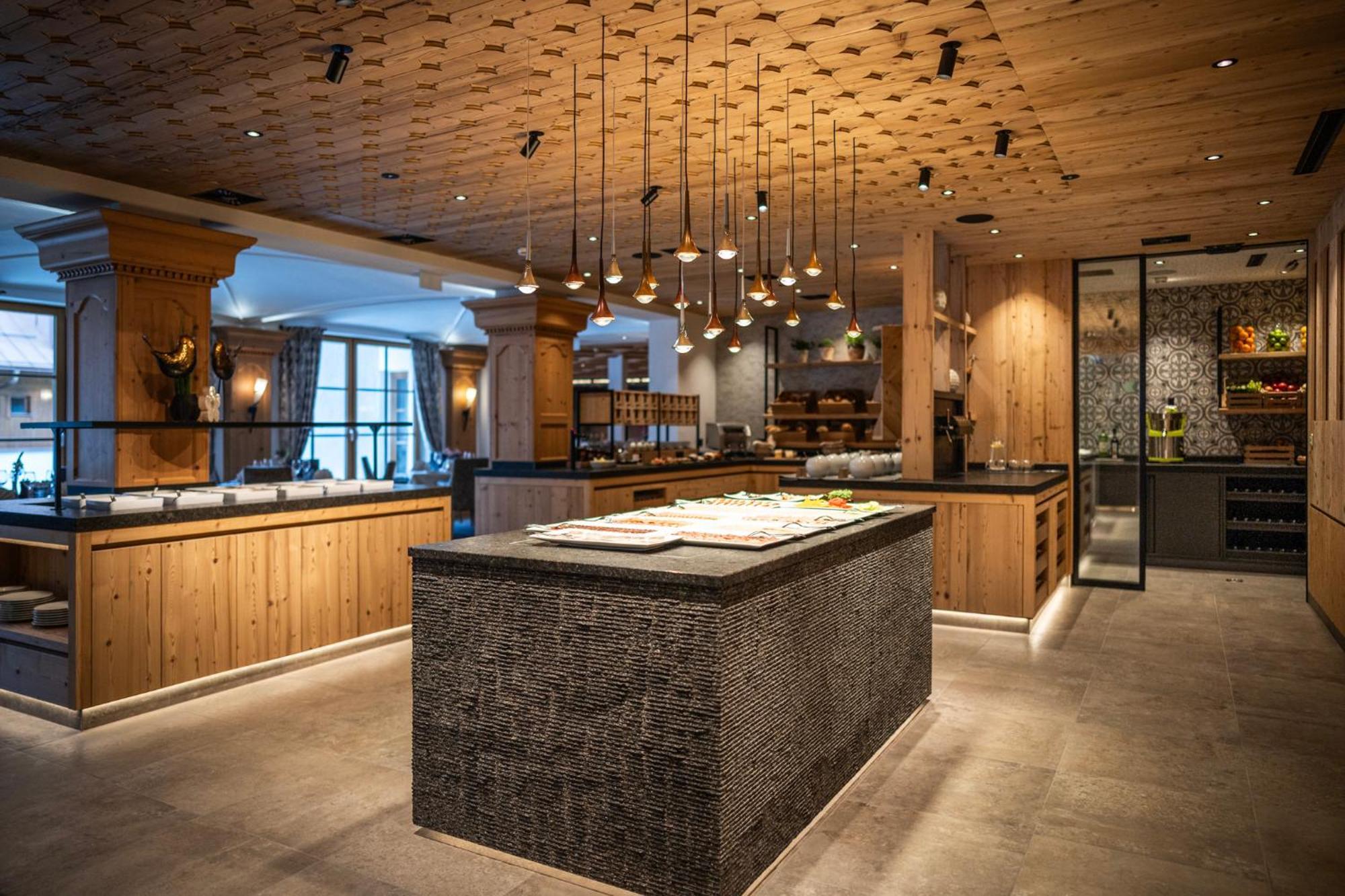Alpenhotel Ischglerhof ภายนอก รูปภาพ