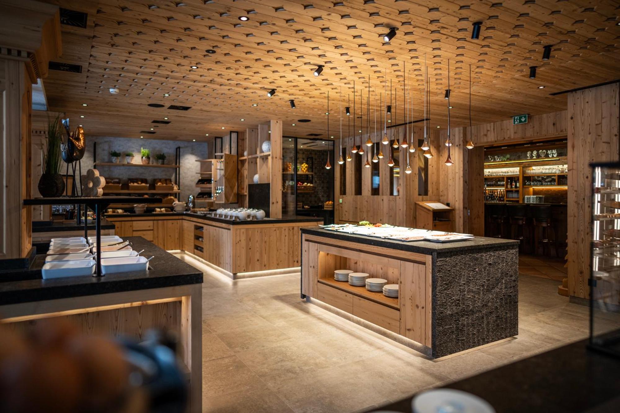 Alpenhotel Ischglerhof ภายนอก รูปภาพ